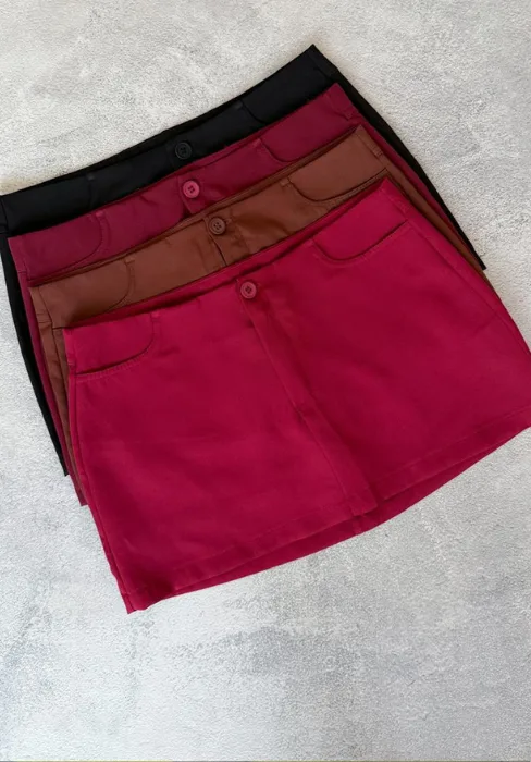 Alternative view of MINI SHORT YARA