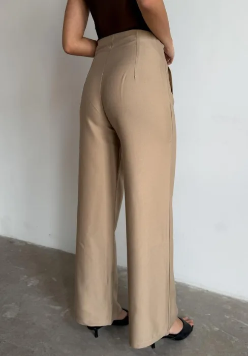 Alternative view of WIDE LEG NUU