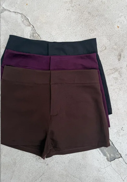 Alternative view of SHORT DAN