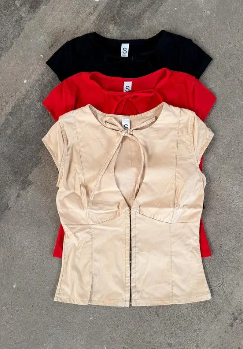 Alternative view of BLUSA ELKA