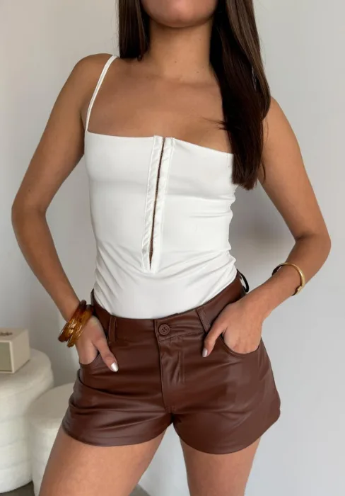 SHORT LISA